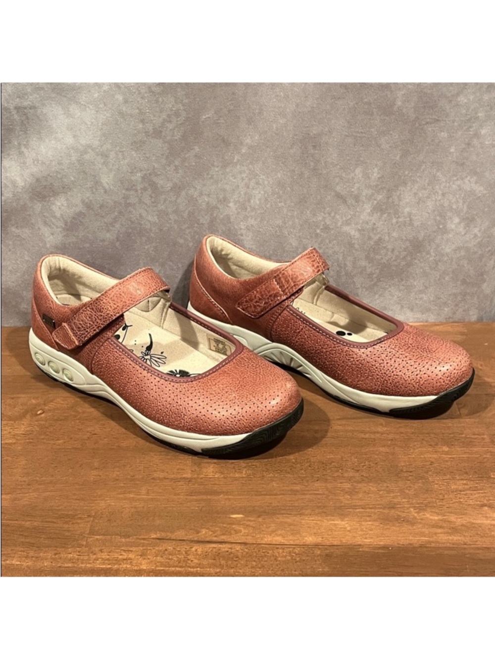 Therafit Valentina Comfort Mary Jane Sneakers in Dusty Rose size 40 / 9.5-10